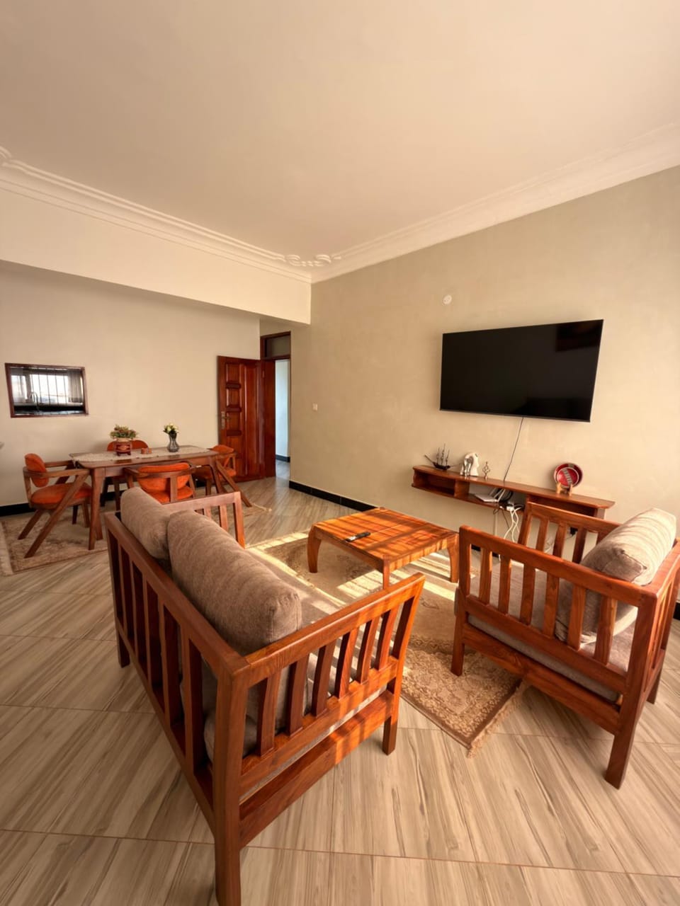 Living room, Seating area
