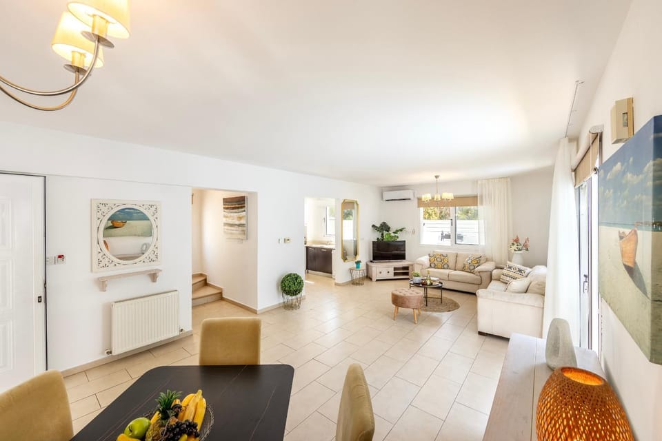 SunnyVillas: 3BR Family Villa☆Private Pool House in Paralimni