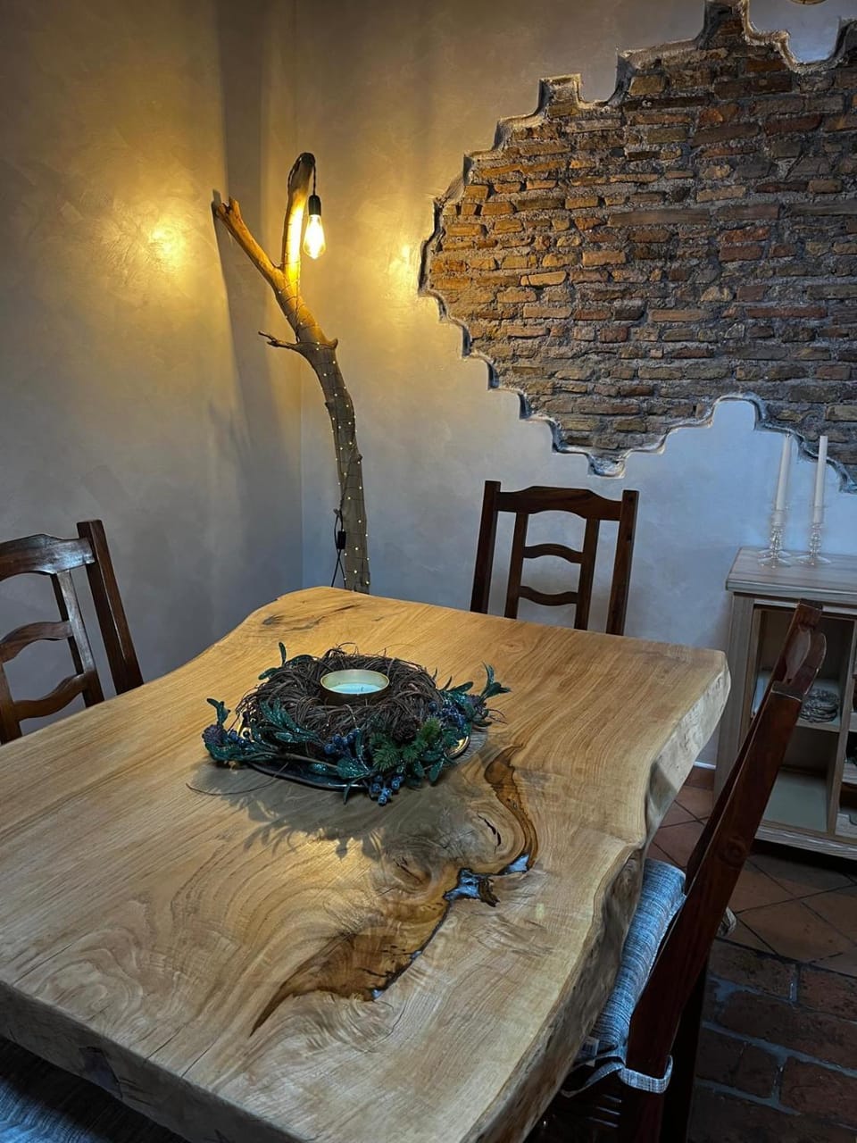 Living room, Dining area