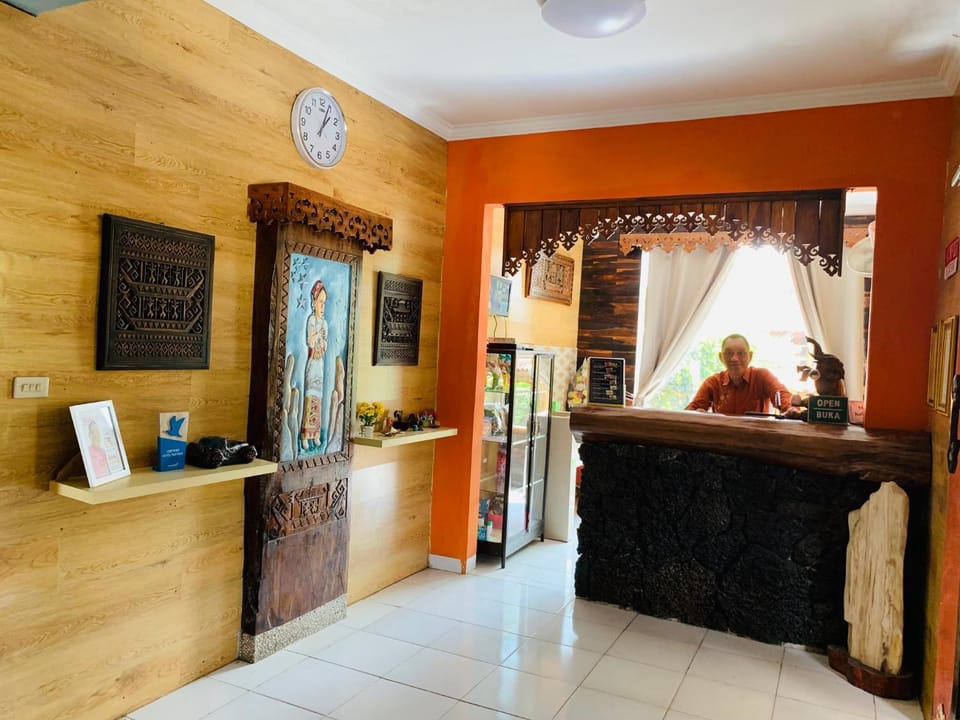 Staff, Lobby or reception