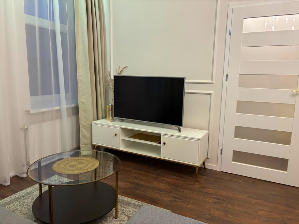 TV and multimedia, Living room, internet, internet