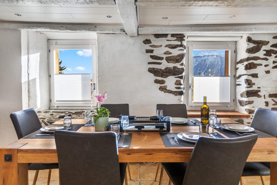 Historic Charming House 10 min from Crans-Montana Chalet in Crans-Montana