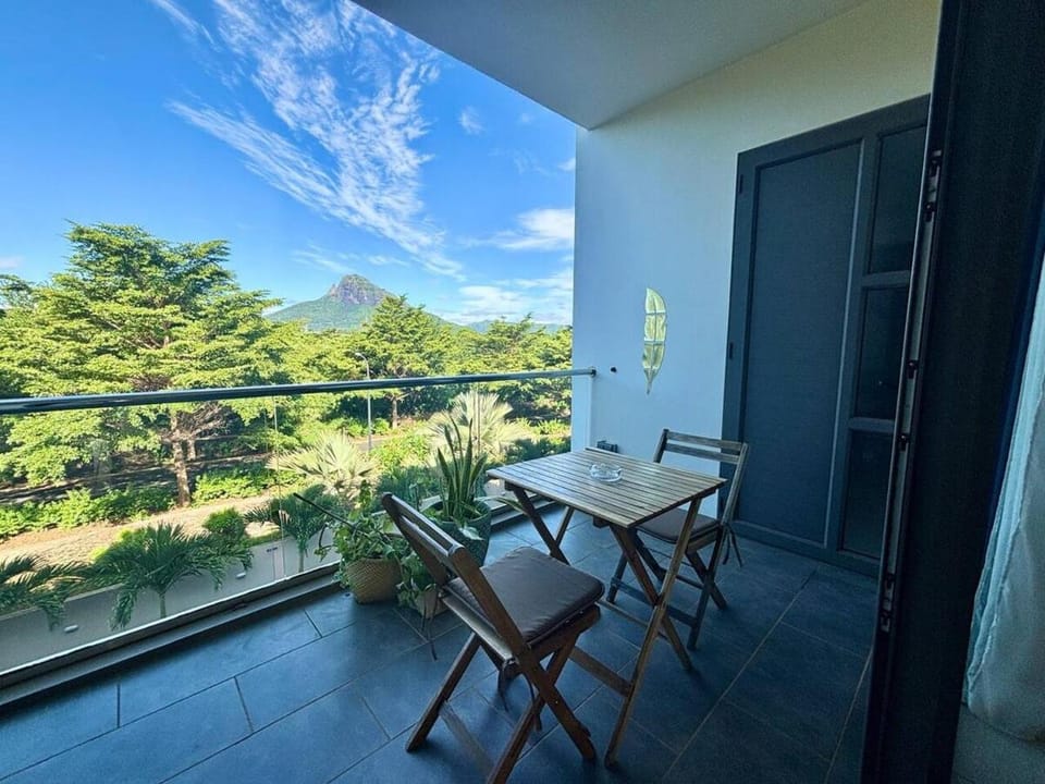 Natural landscape, View (from property/room), Balcony/Terrace, Mountain view
