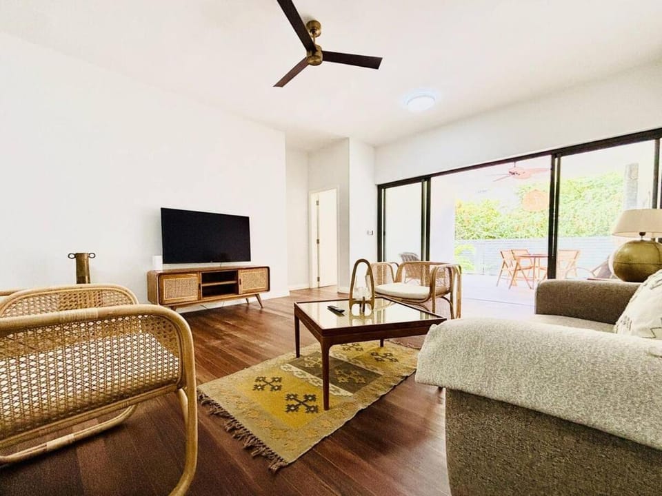 Welcome to our Charming Seaside Apartment Apartment in Rivière Noire District, Mauritius