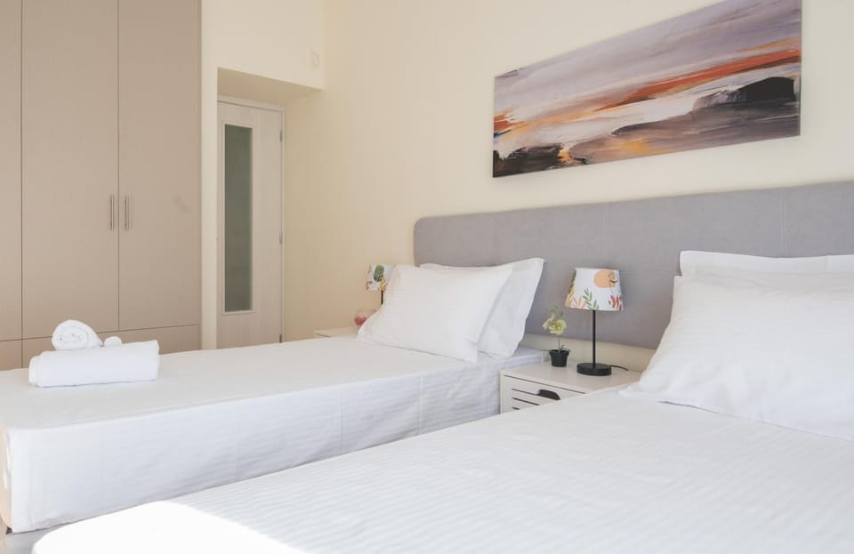 ANDIE Central 1BR by Metro Station Apartment in Athens