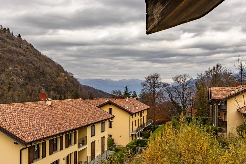 Property building, Day, Natural landscape, Mountain view