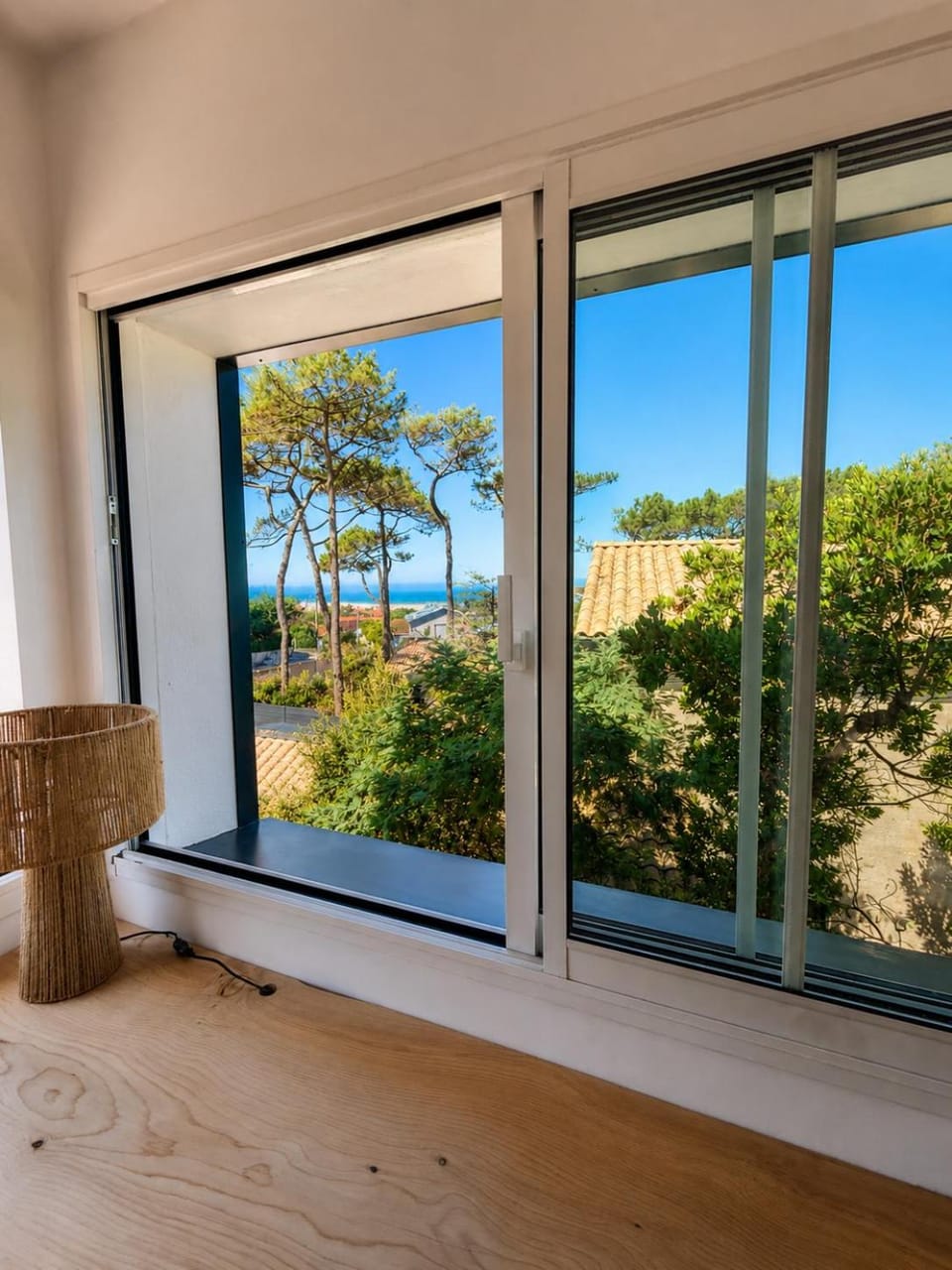 Living room, Sea view