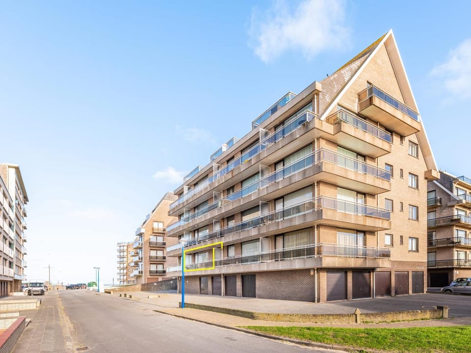 Property building, Summer