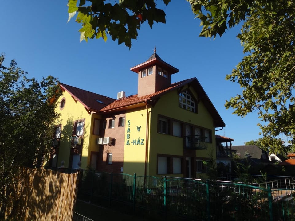 Property building, Day
