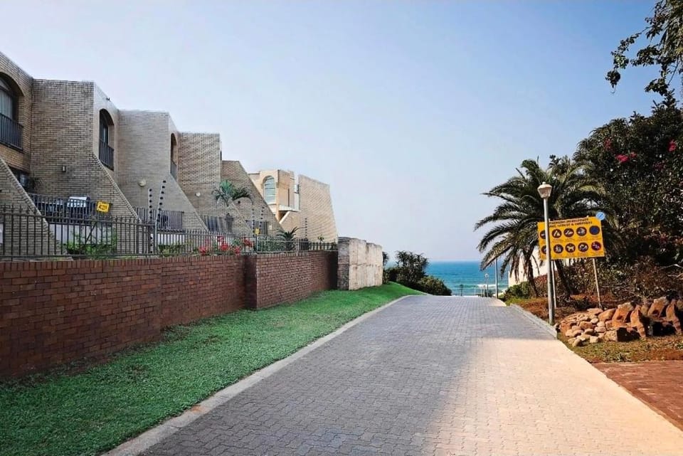 Home at the beach 1 Hawaan View Apartment in Umhlanga