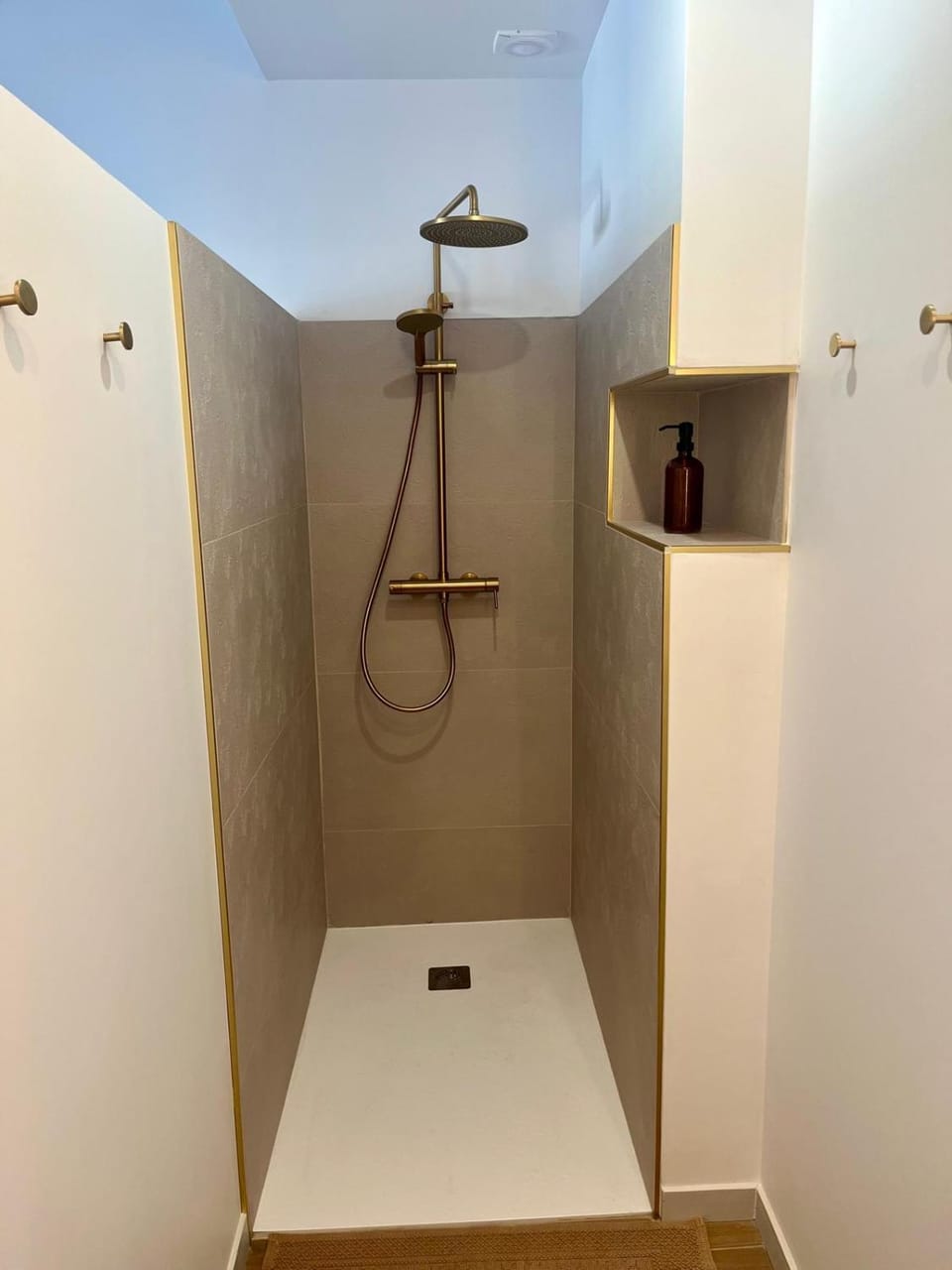 Logement neuf climatisé calme proche Arena Sud de France Bed and Breakfast in Lattes