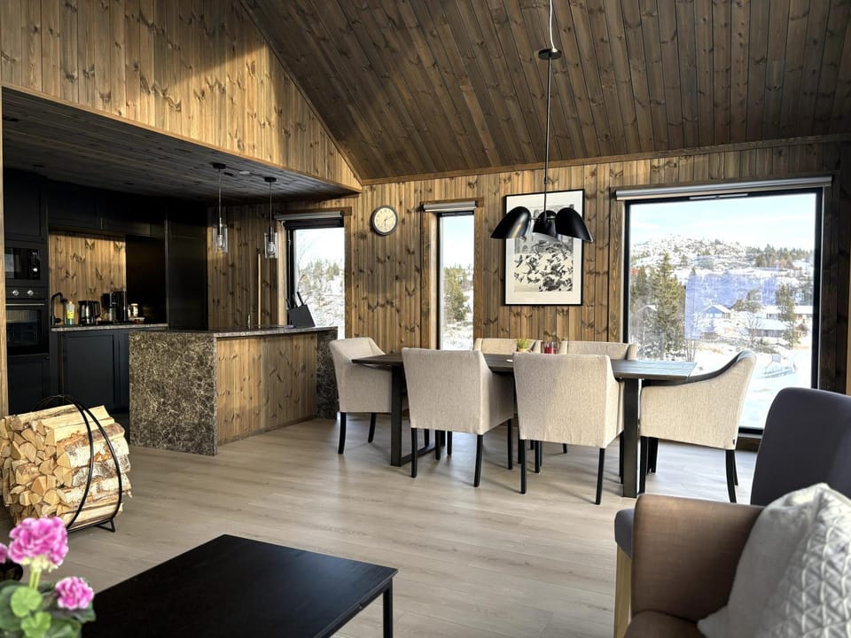 Kitchen or kitchenette, Living room, Dining area