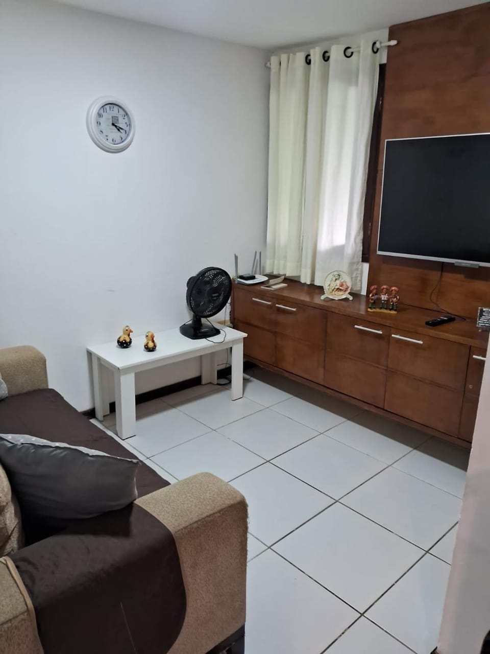 Communal lounge/ TV room, Living room