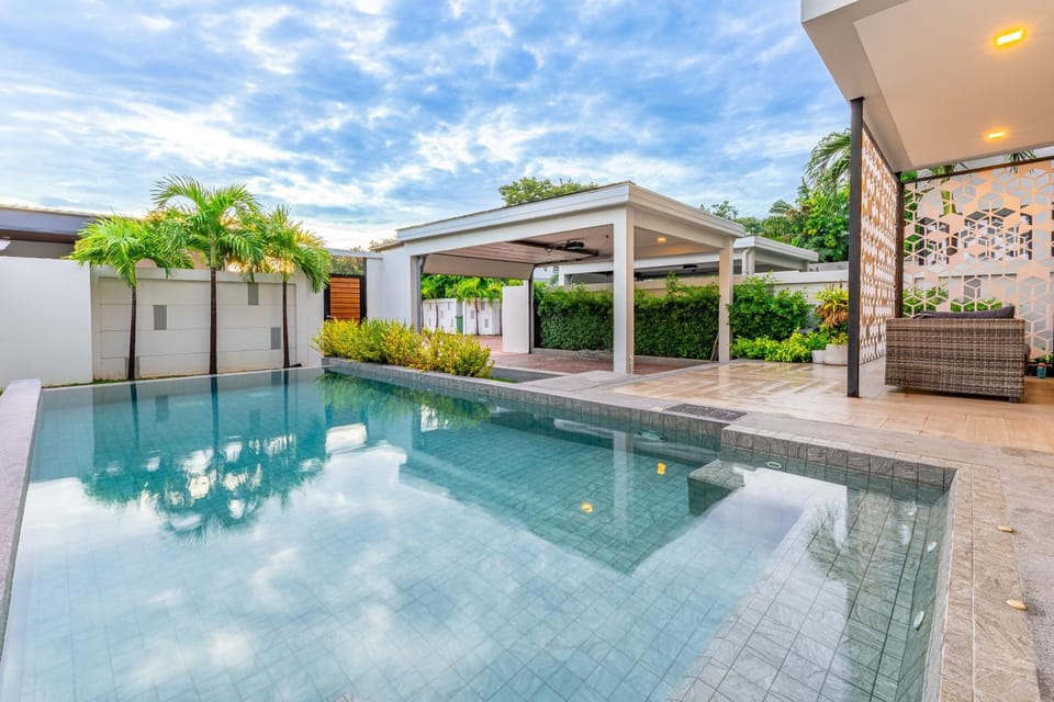 Garden view, Swimming pool