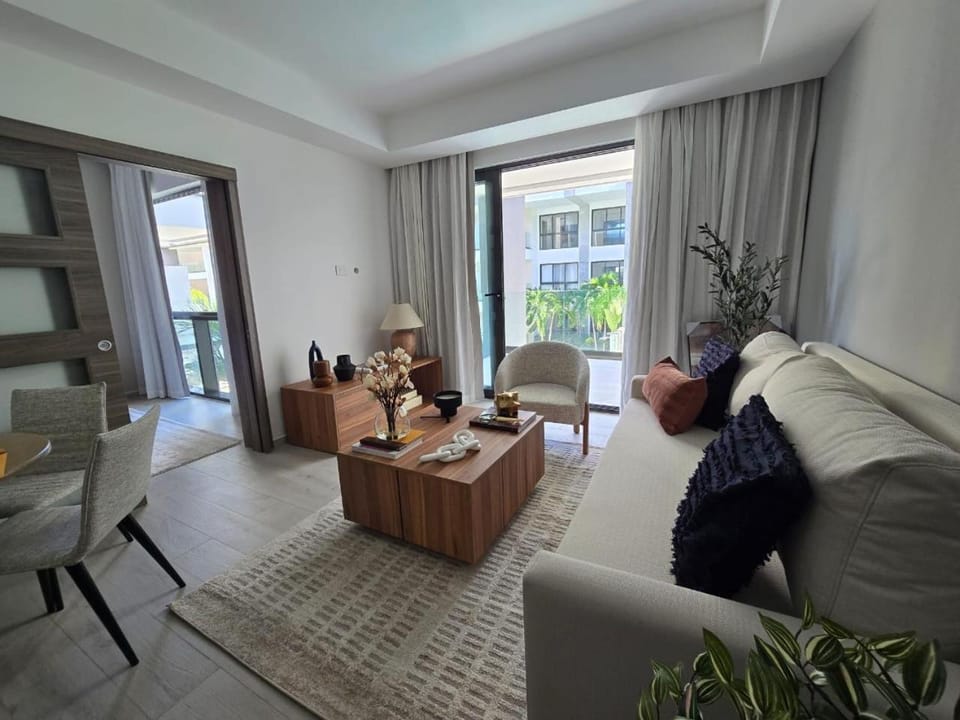 Bed, Living room