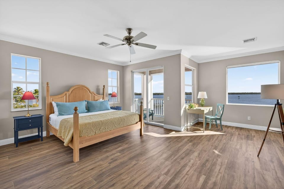 Bedroom, Sea view