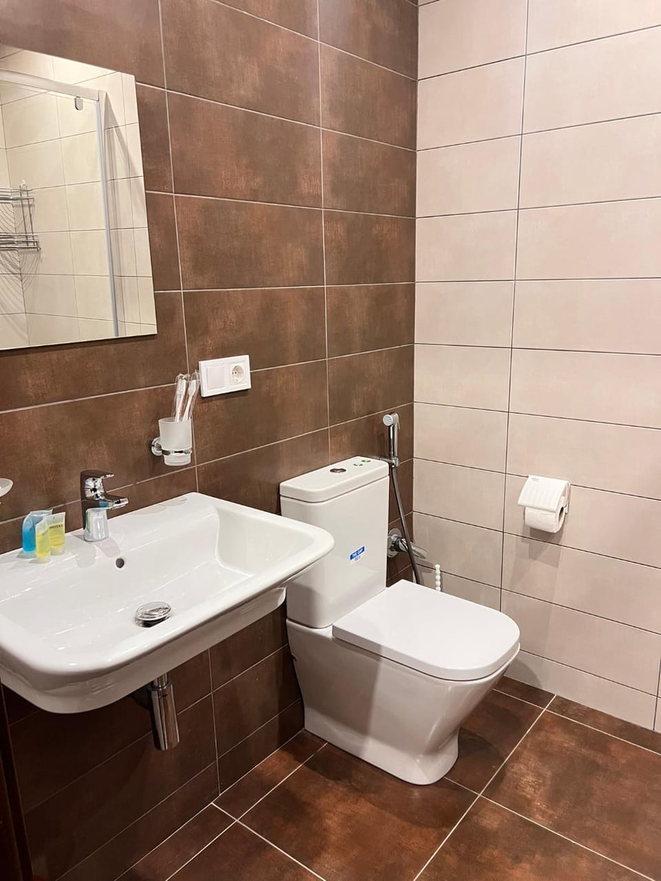 Shower, Toilet, Bathroom