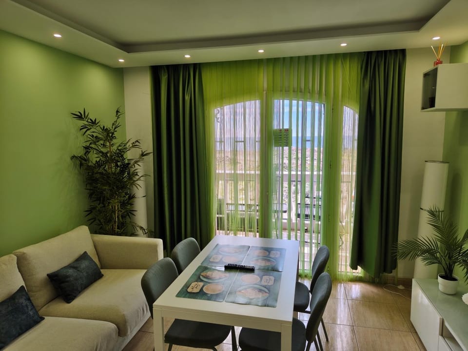 4 seasons relax apartment Apartment in Costa del Silencio
