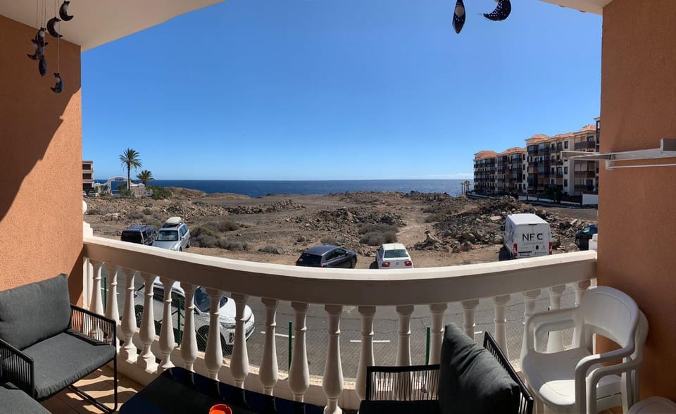 4 seasons relax apartment Apartment in Costa del Silencio