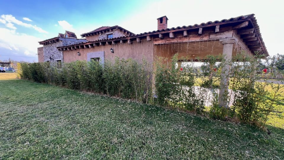 Property building, Facade/entrance, Off site