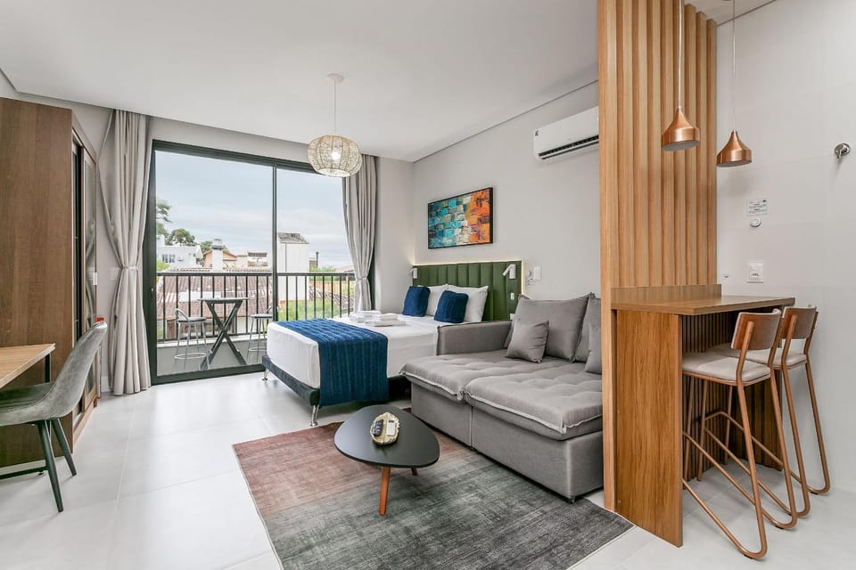 Bed, Living room, Photo of the whole room, Dining area, Bedroom, air conditioner