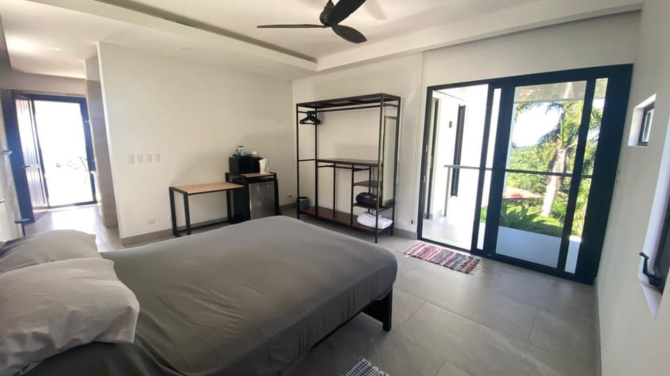Bedroom, air conditioner