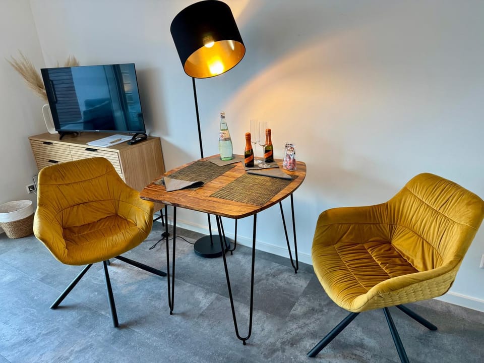 TV and multimedia, Dining area