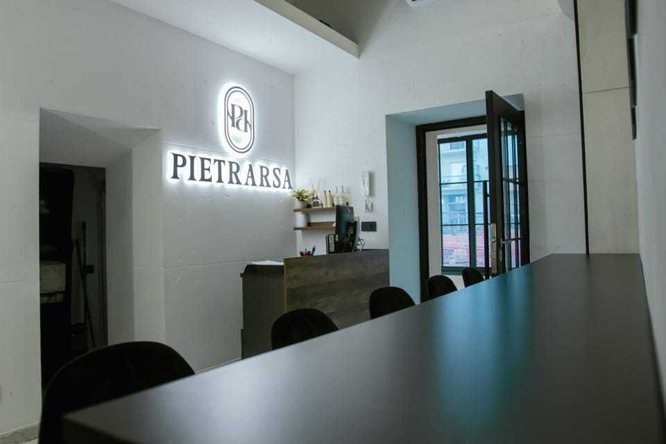 Lobby or reception, Logo/Certificate/Sign, Logo/Certificate/Sign, Breakfast