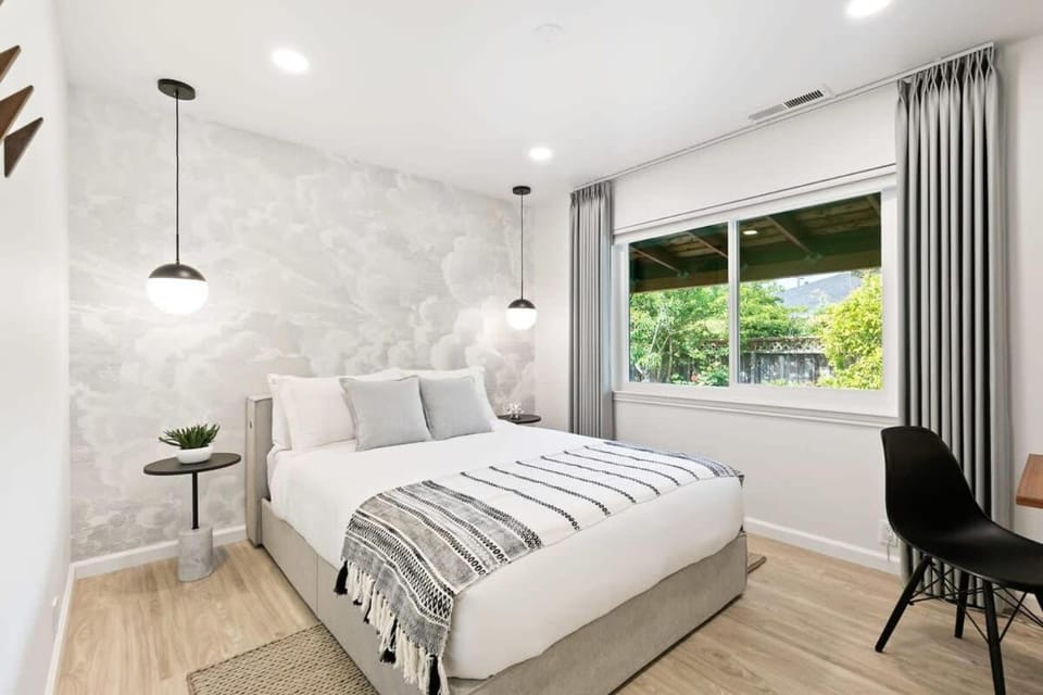 Marbella Lane - 3BR Designer near Valley Fair House in Santa Clara