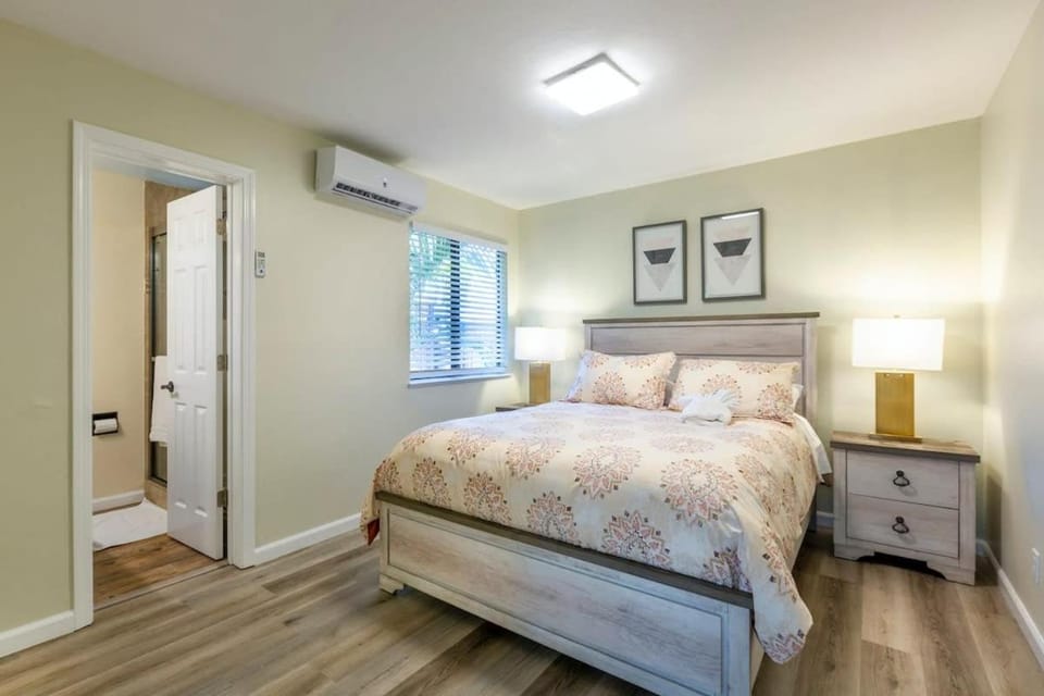 Marbella Lane - 6BR Duplex DTWN SJ Laundry P House in Willow Glen