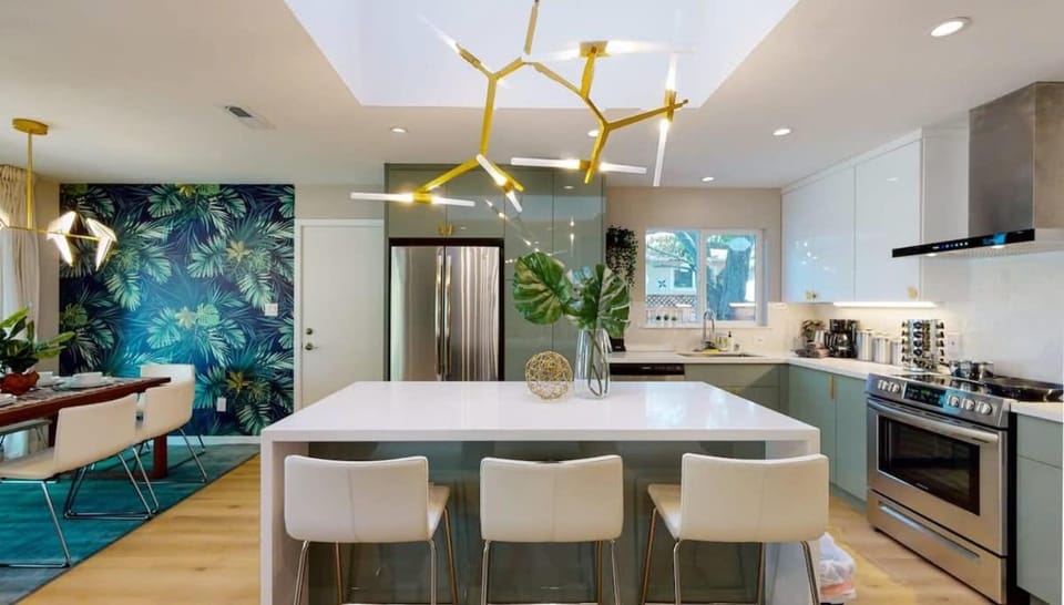 Marbella Lane - SJ Designer Home 3BR Ldry P House in Santa Clara