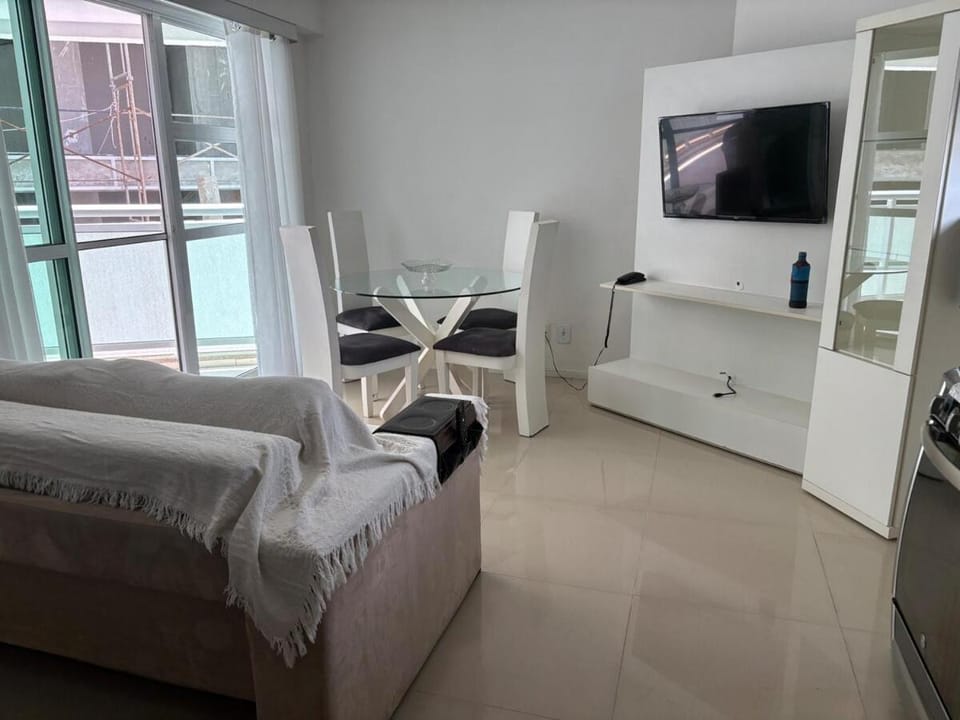 Flat com piscina na beira da praia do Recreio Apartment in Rio de Janeiro