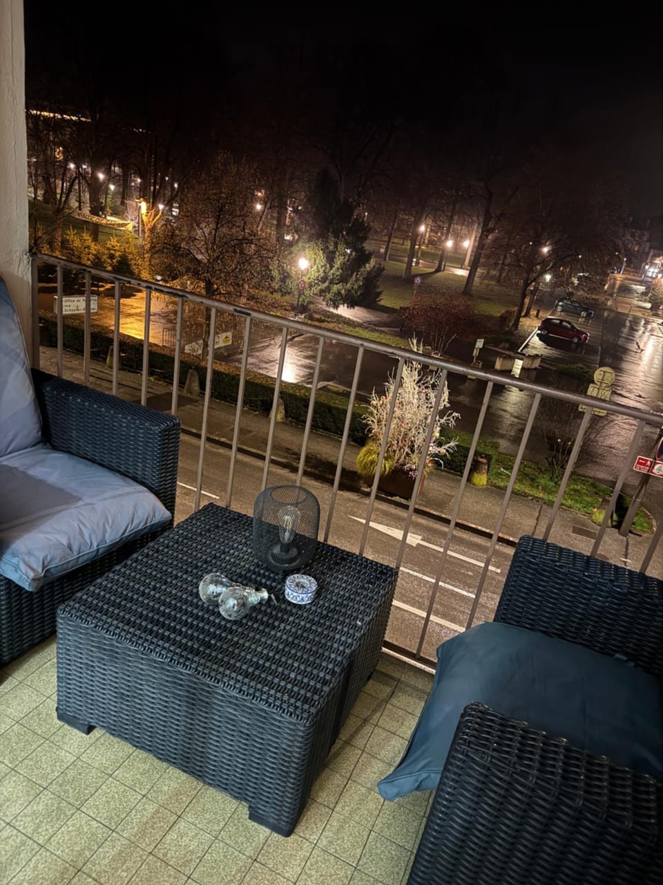 Appartement moderne esprit loft avec balcon centre Colmar proche gare et Place Rapp Apartment in Colmar