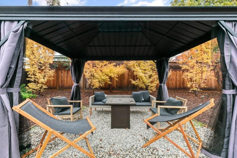 Marbella Lane - Modern 3BROasis in SiliconValley House in Campbell