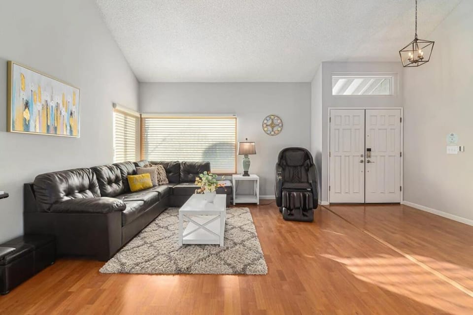 Marbella Lane - 4BR SiliconValley Gem Pool House House in San Jose