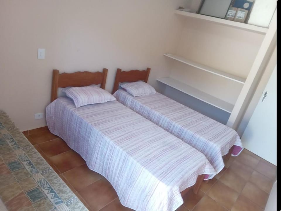 Enseada, close to the beach and shops complete Apartment in State of São Paulo