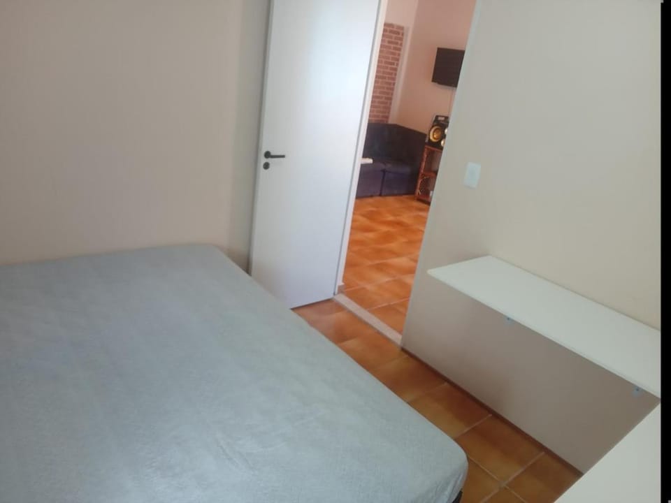 Enseada, close to the beach and shops complete Apartment in State of São Paulo