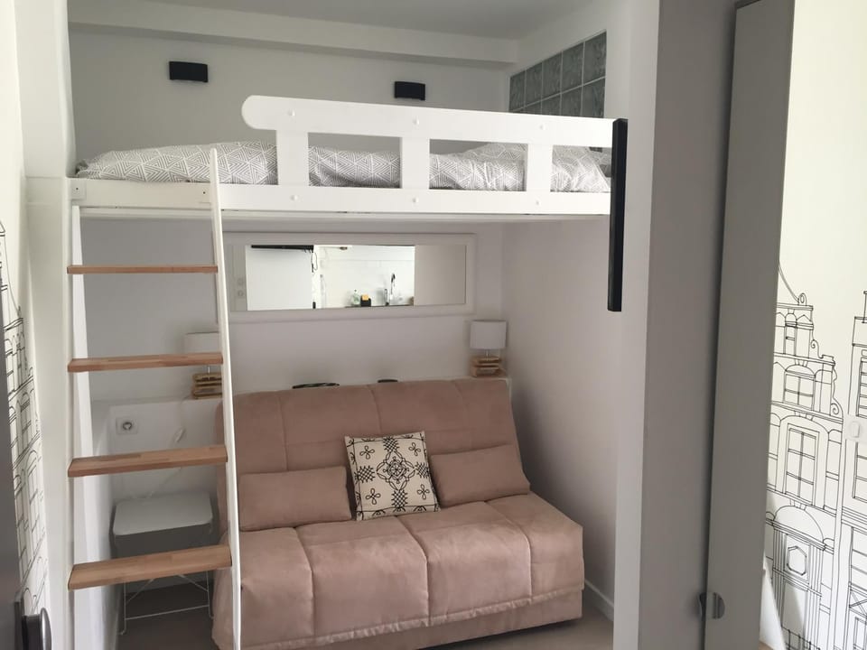 Malakoff Petit Montrouge Beau Studio Apartment in Montrouge