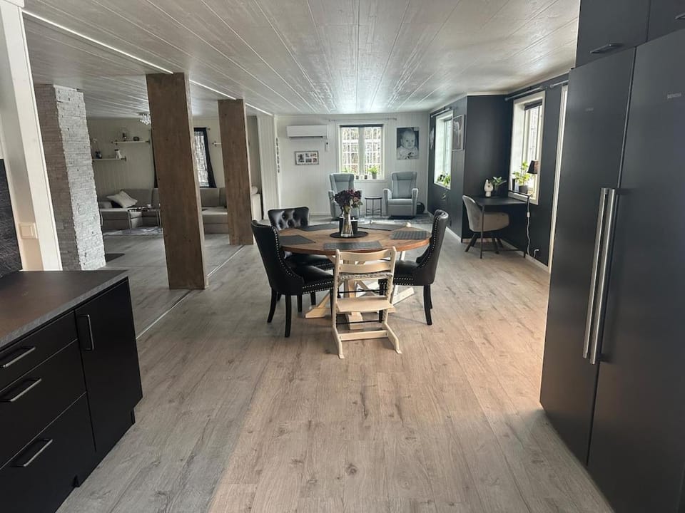 Bolig sentralt på Røros Villa in Trondelag