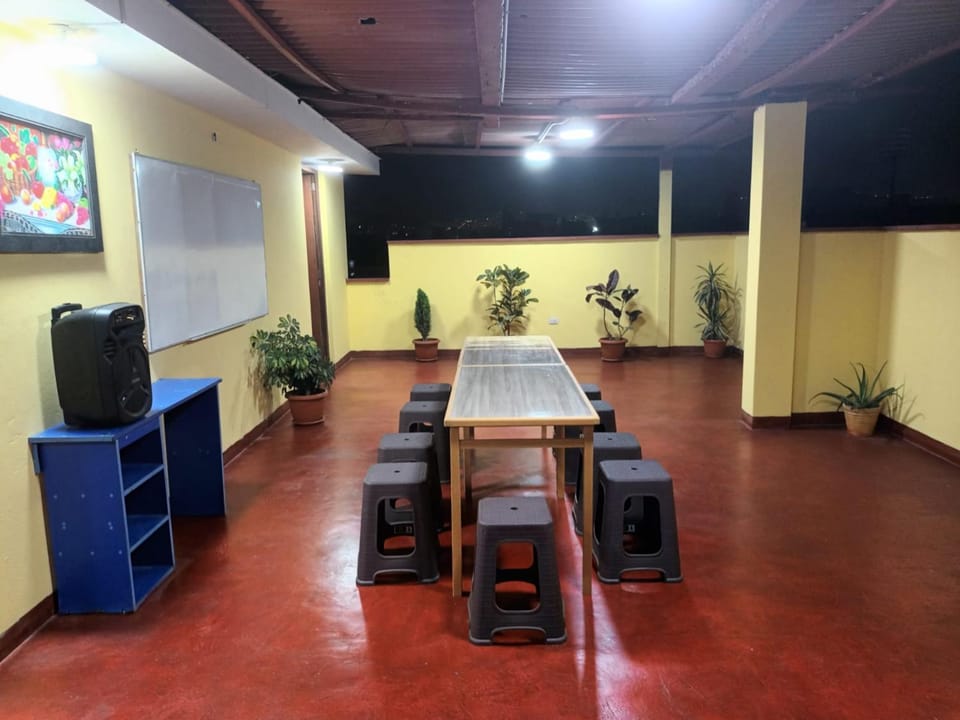 Apartamento Familiar con Baño Privado cerca al Aeropuerto Apartment in Callao Region, Peru