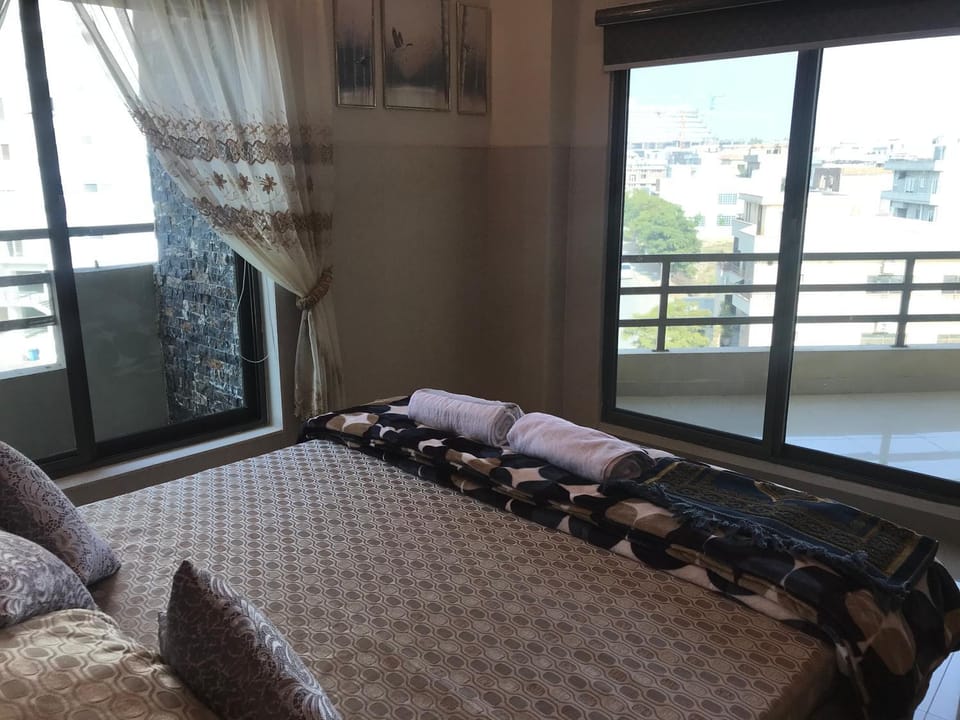 Lavish 2 Bedroom Luxury Condo Close to GIGA mall Apartment in Islamabad Capital Territory