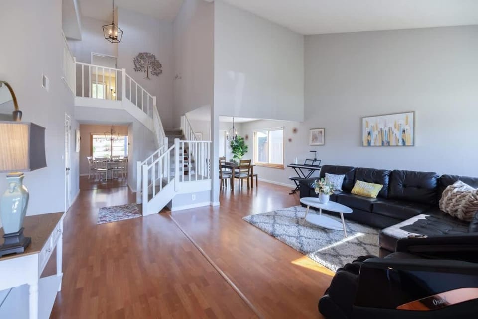 Marbella Lane - 4BR w Gem Pool in SiliconValley House in San Jose