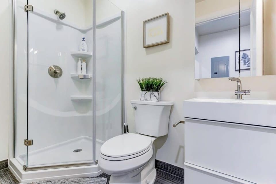 Marbella Lane - Bright and Cozy Home near SFO House in Burlingame