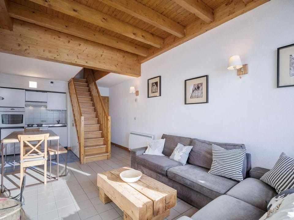 Duplex cosy 7 pers, vue montagnes, Val Thorens - FR-1-545-56 Apartment in Les Allues