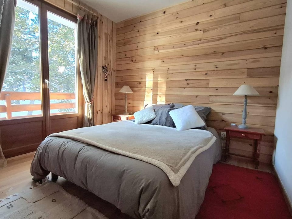 Charmant 2 Pièces Lumineux avec Balcon en Montagne - FR-1-592-91 Apartment in Bolquère