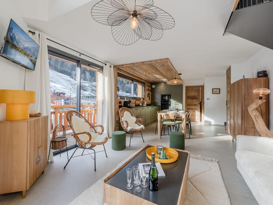 Morzine: Appartement moderne 8 pers, ski-in/ski-out, 72m², parking, wifi - FR-1-754-108 Apartment in Montriond