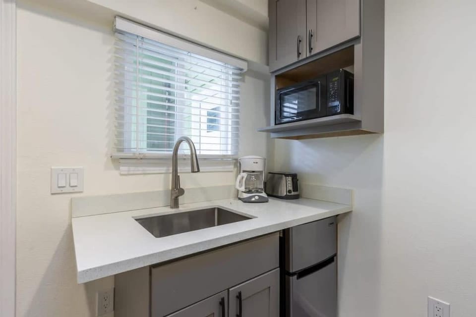 Marbella Lane - Adorable and Quiet Studio House in Burlingame