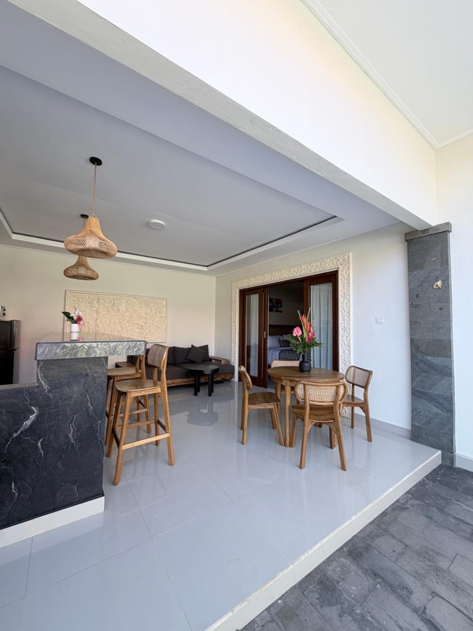 Living room, Seating area, Dining area
