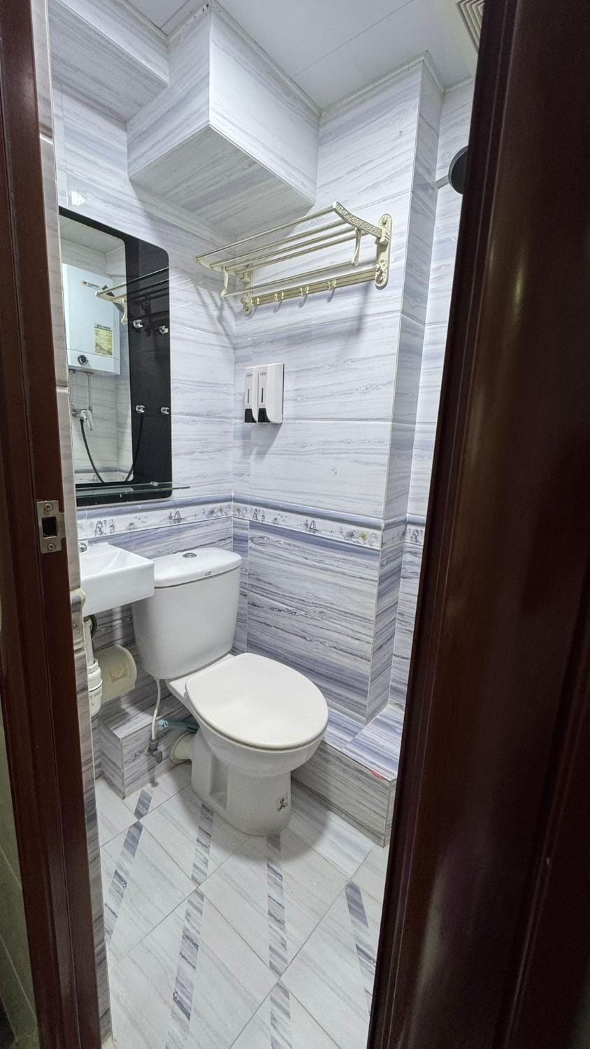 New Happy Land Guest House Hostel in Hong Kong