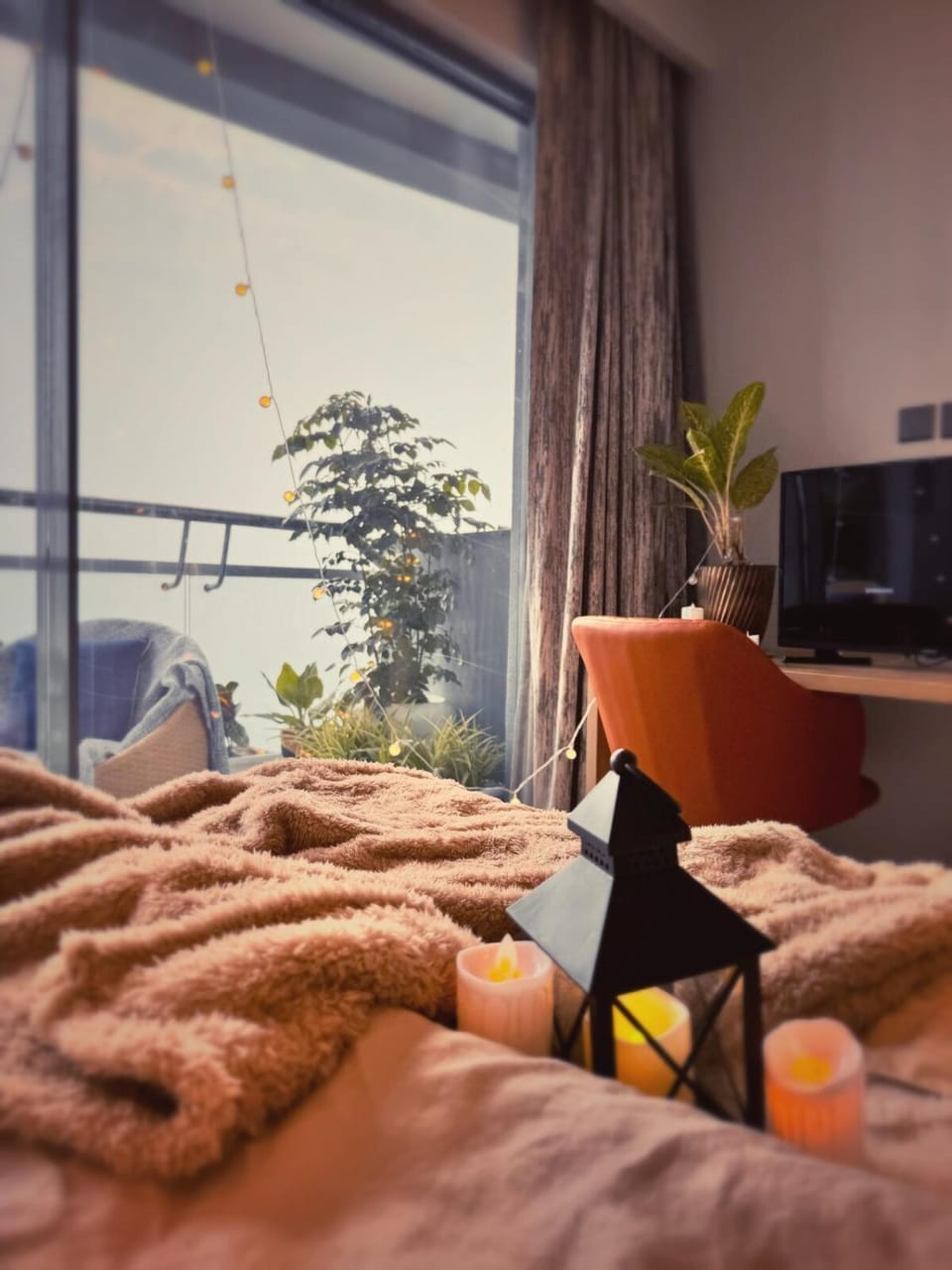 High Rise Luxe Stay - River View - Noida Apartment in Noida